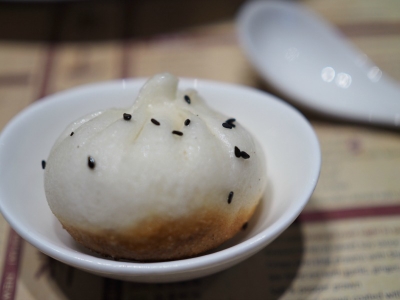 new shanghai, pan fried pork buns, pork buns, melbourne, cbd