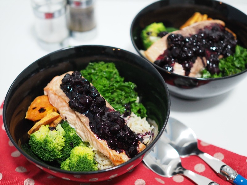 healthy brain, salmon, baked salmon, balsamic, blueberry, balsamic blueberry glaze, fish and vegetables, keep your brain healthy