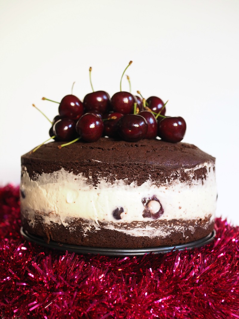 cherry cheesecake chocolate mud cake, cherry cheesecake, gelatin-free, cheesecake, must cake, christmas dessert, christmas